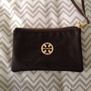 Tory burch wristlet/ black and gold