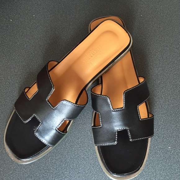 Genuine leather black luxury women flats👍👍👍