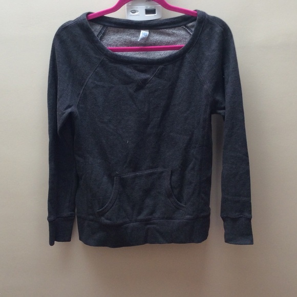 grey pullover jacket