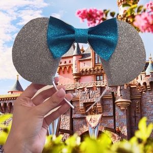 Cinderella inspired Minnie ears 🎀💙