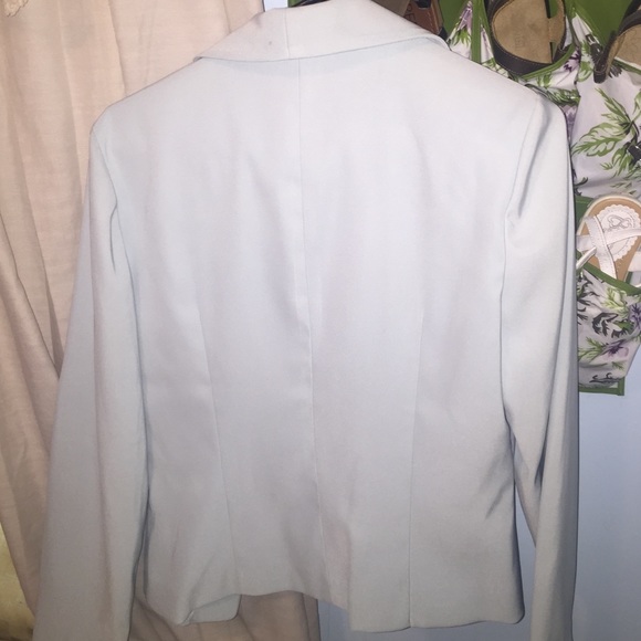 Blazer - Picture 2 of 2