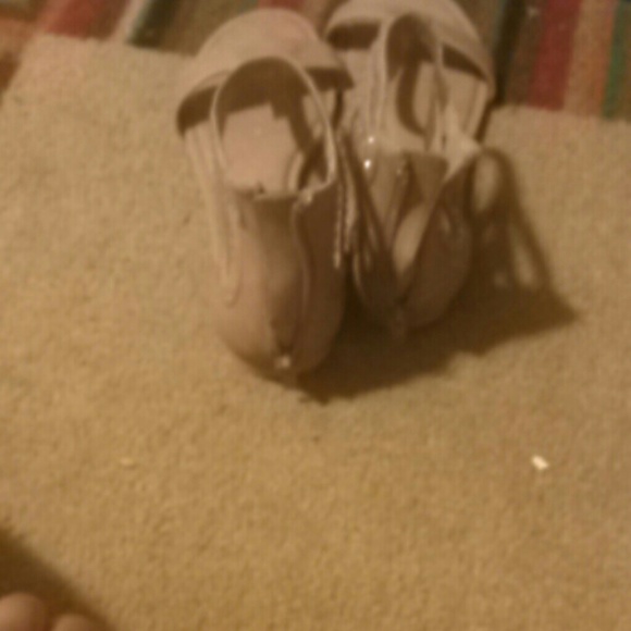 Sandals - Picture 3 of 3