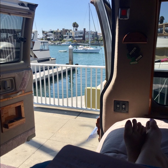 Dresses & Skirts - Time for a lil Vacation…