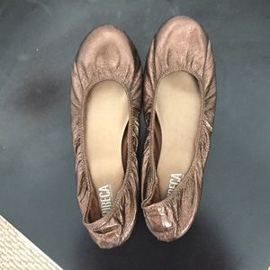 Ballet flats