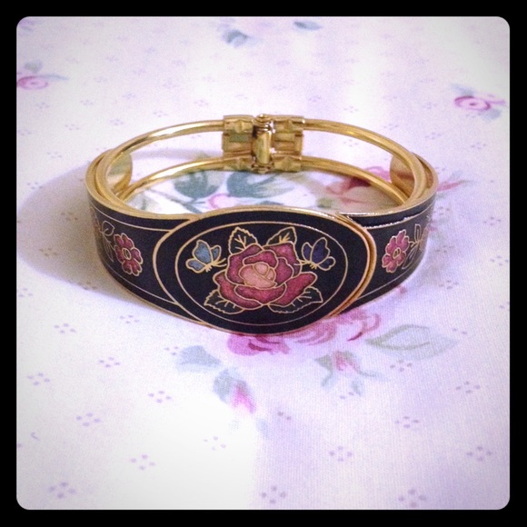 Jewelry - Vintage Rose Enamel cuff
