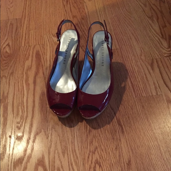 Red Audrey Brook 8.5 wedges
