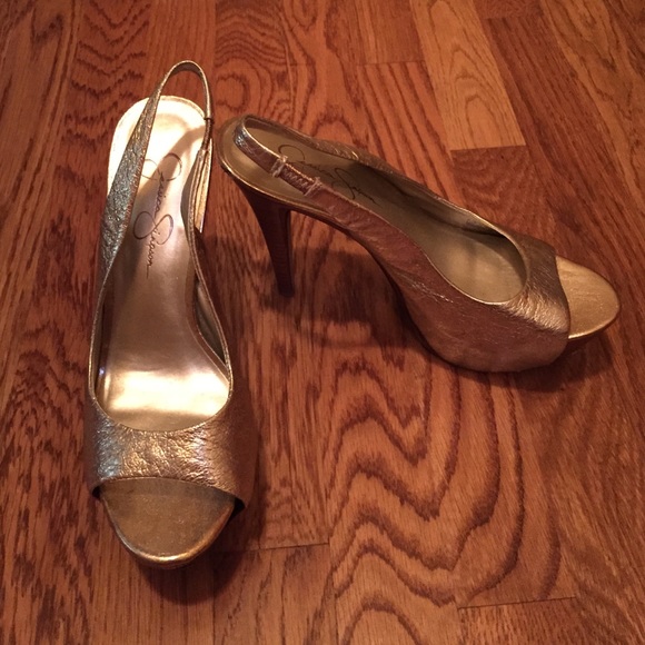 Jessica Simpson Gold Metallic Sandal Heel