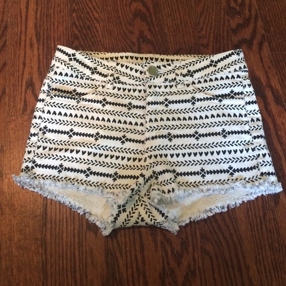 H&M TRIBAL HIGH WAISTED SHORTS