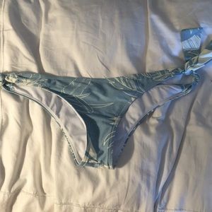Billabong bathing suit bottom