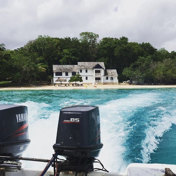 Follow my Instagram! Welcome to my Closet☺️! - Picture 5 of 12