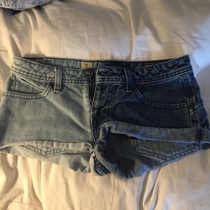 Half and half wash shorts