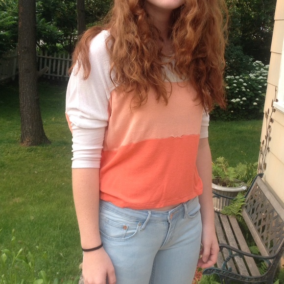 Green, turquoise and white comfy shirt - Picture 4 of 4