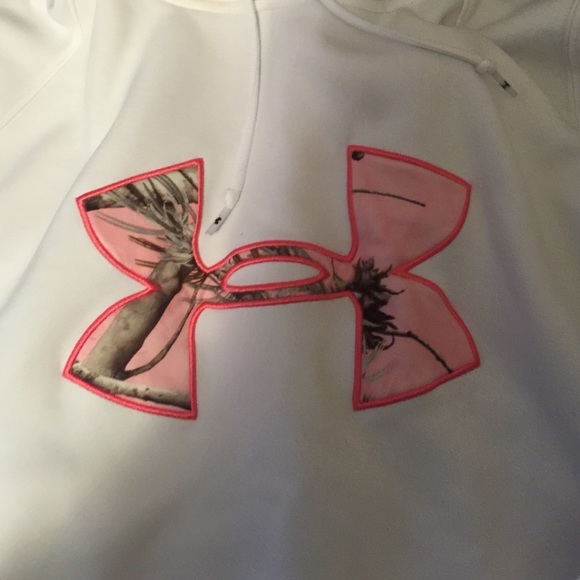 -TRADED- - Picture 2 of 3