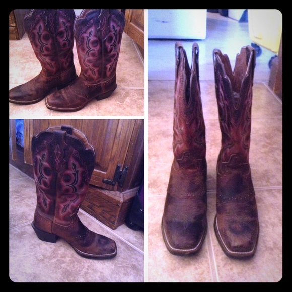 Beautiful brown Justin boots