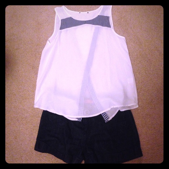 Papermoon Sheer Split-back top - Picture 1 of 3