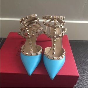 Valentino Rockstud T-Strap Pump 37.5 brand new