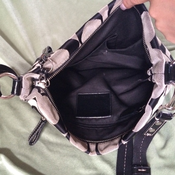 Coach Purse - Picture 4 of 4