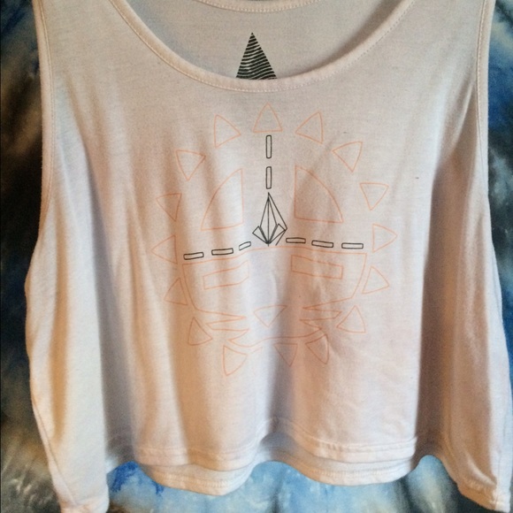 Cute tribal volcom crop shirt