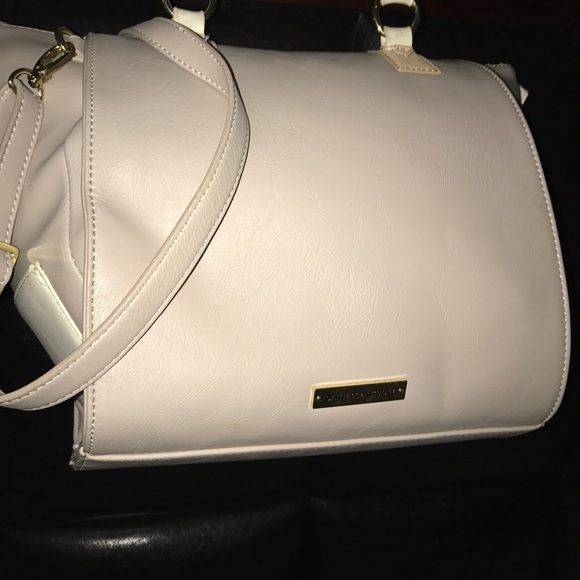 Danielle nicole purse gifted to friend - Picture 2 of 4