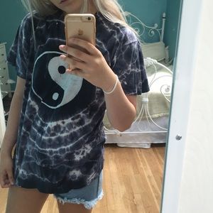 Tie dye yin yang oversized t shirt
