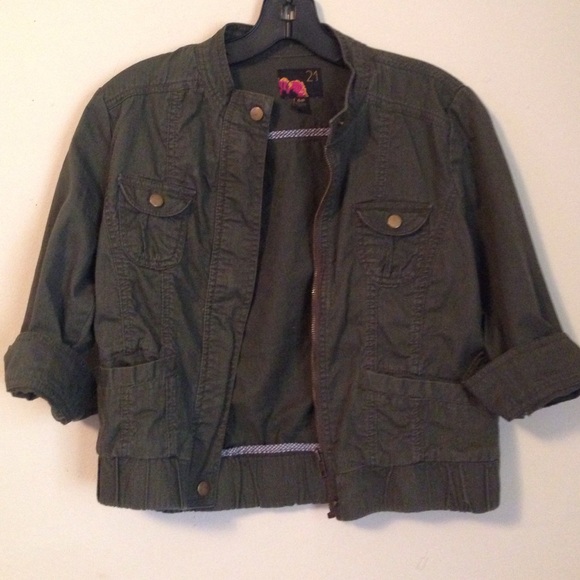 Cropped jacket