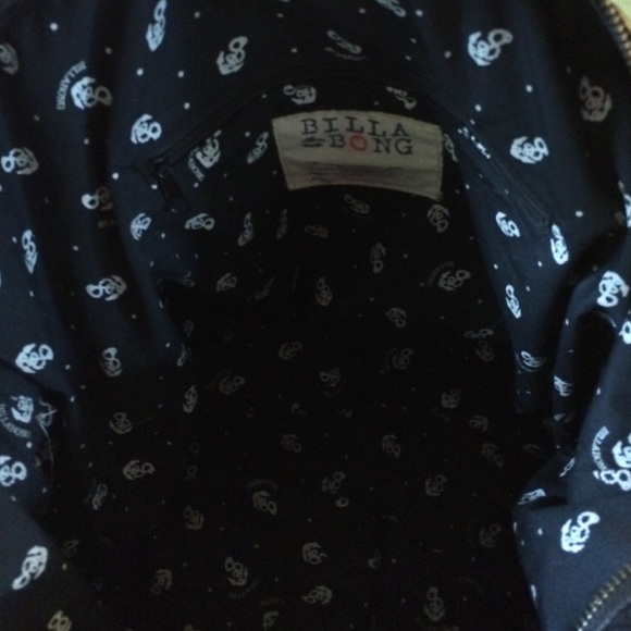 Billabong Black Purse - Picture 4 of 4
