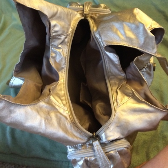 Gold Purse - Picture 2 of 2