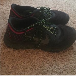 very stylish Nike free runs!