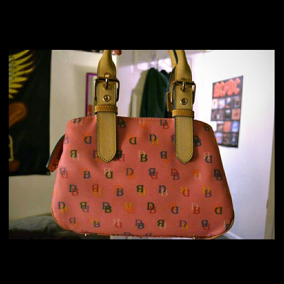 Dooney & Bourke Handbags - ONEDAYSALE!! Pink Dooney and Bourke purse