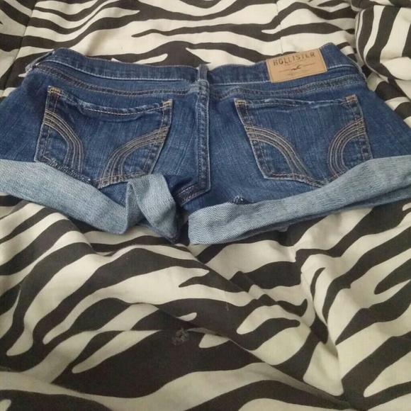 Hollister denim shorts - Picture 2 of 2