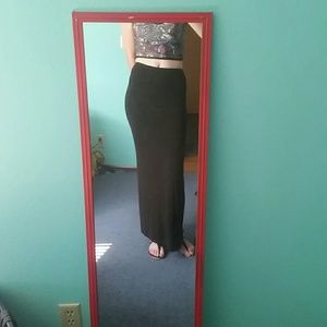 High waisted black maxi skirt