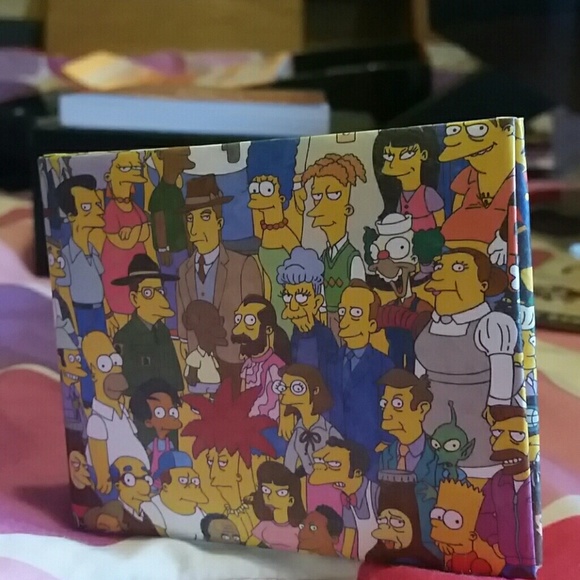 The Simpson paper wallet from lootcrate