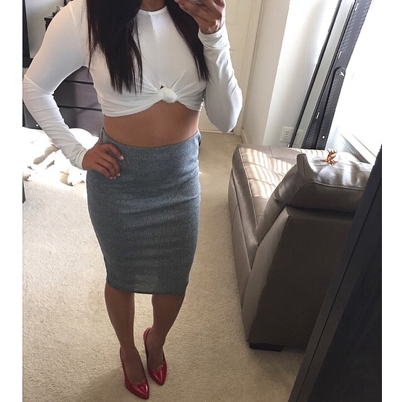 Dresses & Skirts - FINAL SALE! Gray ribbed midi pencil skirt