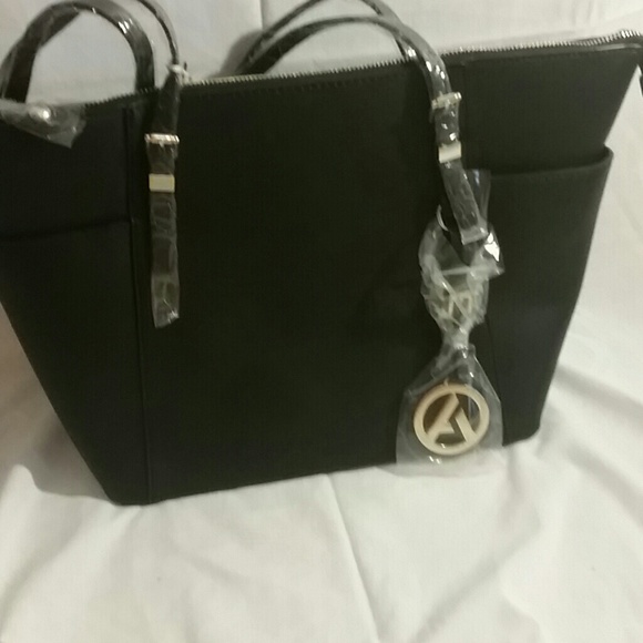 Vegan Handbags - Gorgeous Vegan handbag