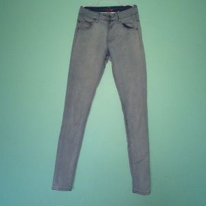 Delia's Liv light wash jeggings