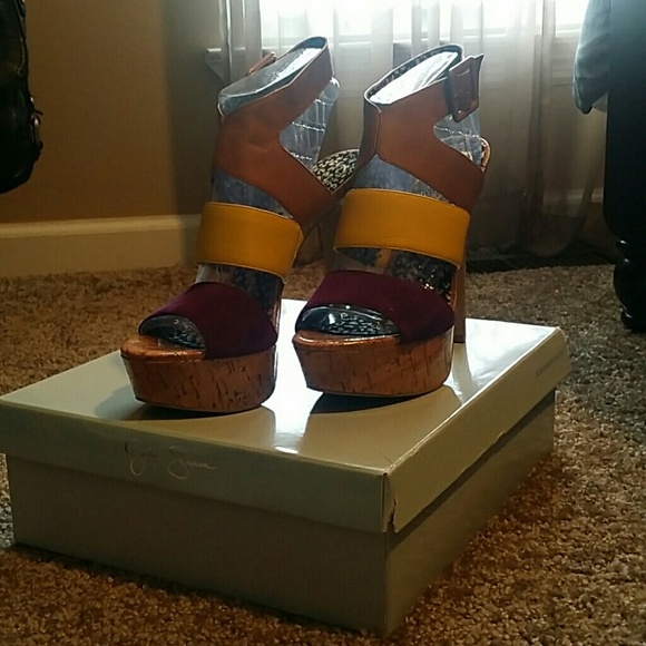 Jessica Simpson heel