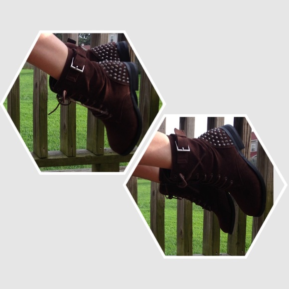 🎉Host Pick🎉Chocolate Brown Combat Boots w/Spikes - Picture 3 of 3