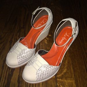 Cole Haan Nike Air Ankle Strap Wedge-sz7