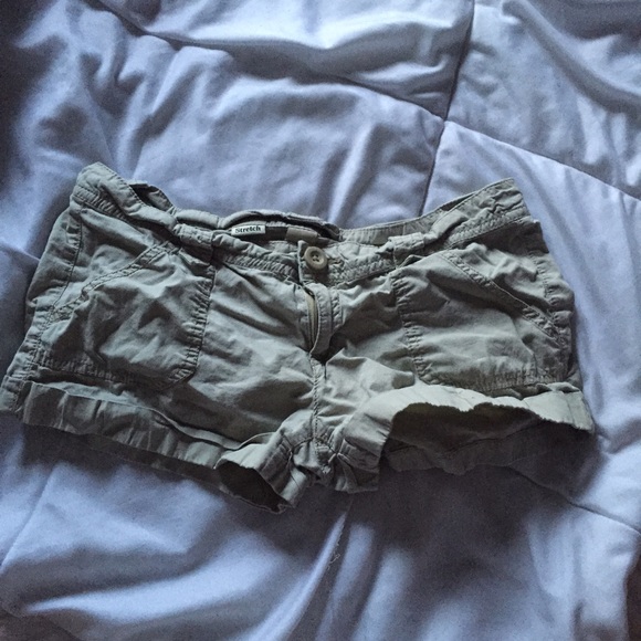 ♡ Khaki Shorts ♡