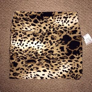 NWT leopard skirt
