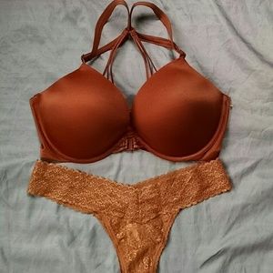Very Sexy Strappy Push-up bra 36dd