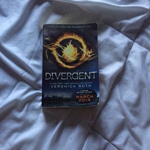 ♡ Divergent ♡