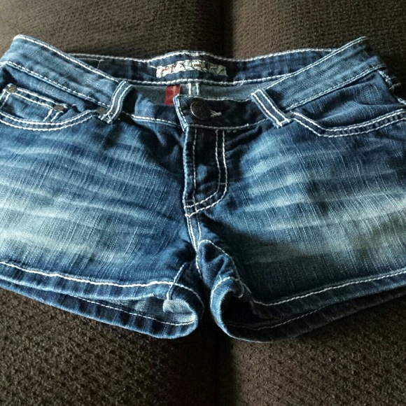 Size 28 BKE Shorts