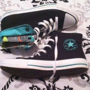 Brand new high top converses with print when fold