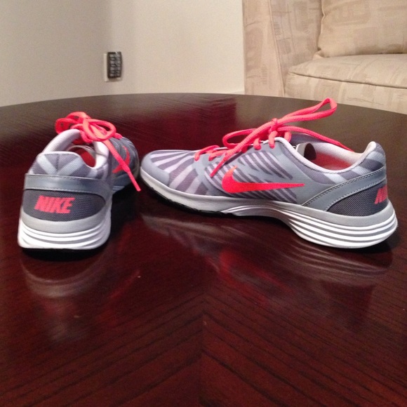 NIKE Dual Fusion Training Shoe