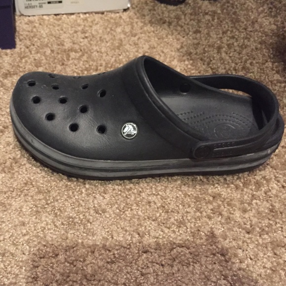 Black crocs