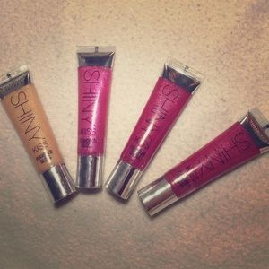 Victoria's Secret lipgloss bundle never opened