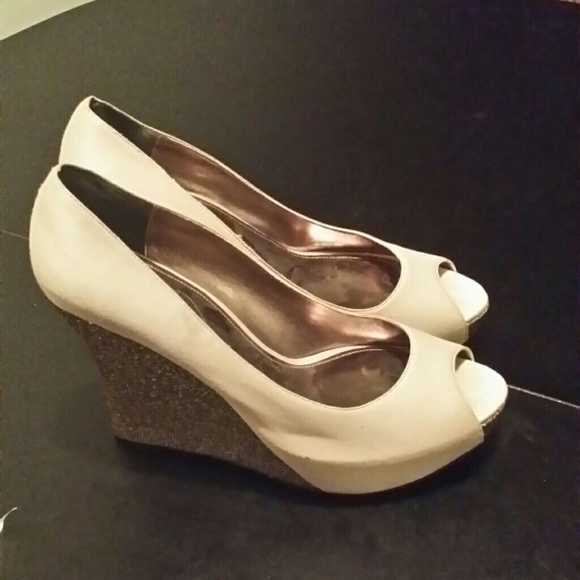 Steve madden peep toe