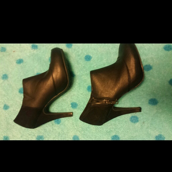 black booties