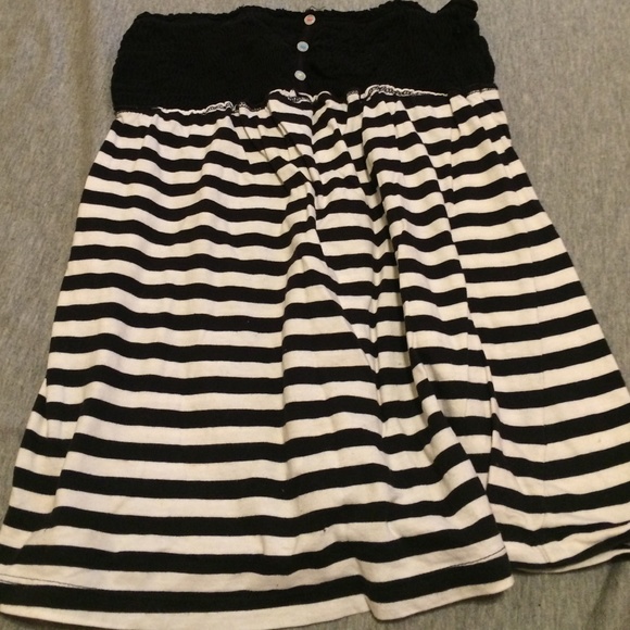 black and white stripped tube top - Picture 1 of 3
